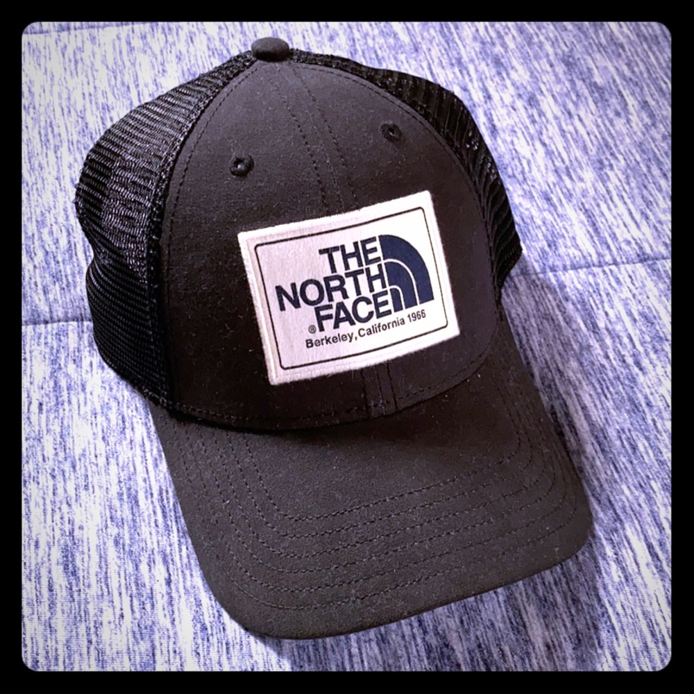 Black North Face Hat🔥